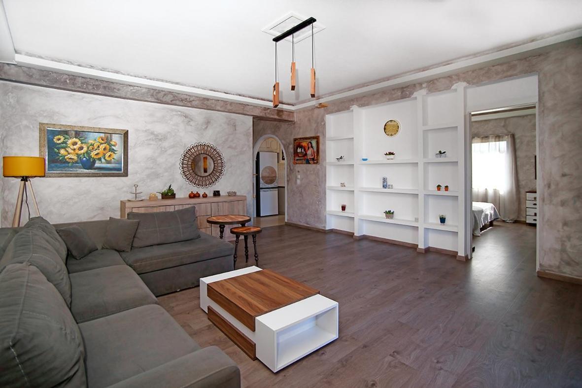Apartment Dimitra *